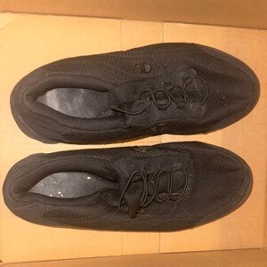 Men's Black Athletic Shoes
